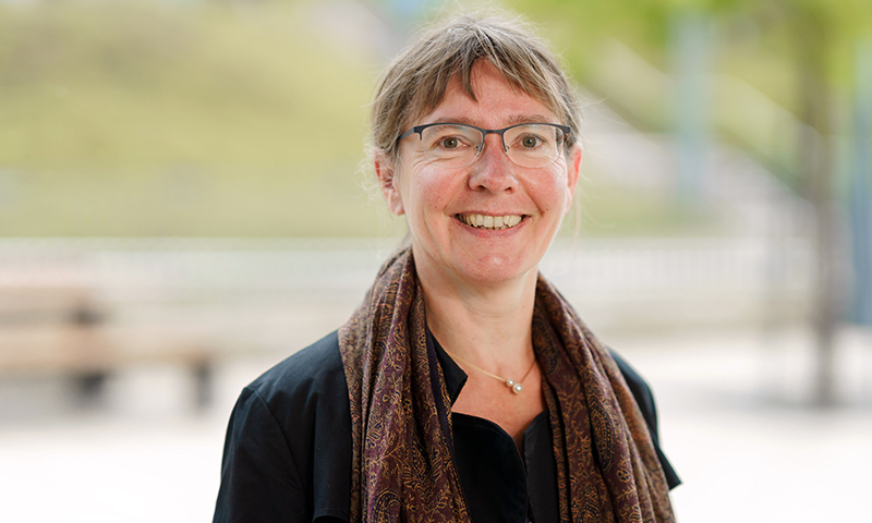 Prof. Dr. Dorett Funcke