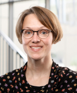 Christine Blech (arbeitet in LME und UEH)