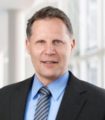 Univ.-Prof. Dr. Stefan Strecker Univ.-Prof. Dr. Stefan Strecker