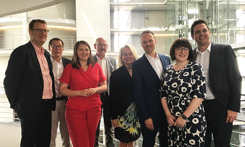 Oliver Kaczmarek (SPD), Prof. Dr. Dr. Friedrich W. Hesse, Dr. Carolin Wagner (SPD), Friedhelm Boginski (FDP), Prof. Dr. Ada Pellert, Kai Gehring (Bünndis 90/Die Grünen), Laura Kraft (Bündnis 90/Die Grünen), Timo Schisanowski (SPD)