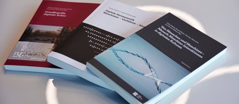 Header Publikationen