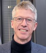 Prof. Dr. Uwe Vormbusch Prof. Dr. Uwe Vormbusch