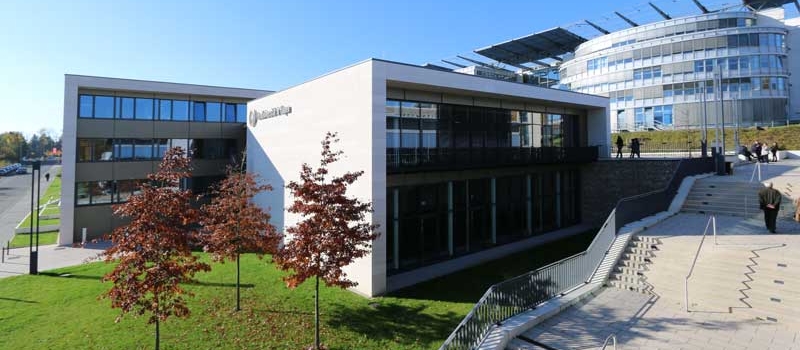 Gebäude Universitätsstraße 33