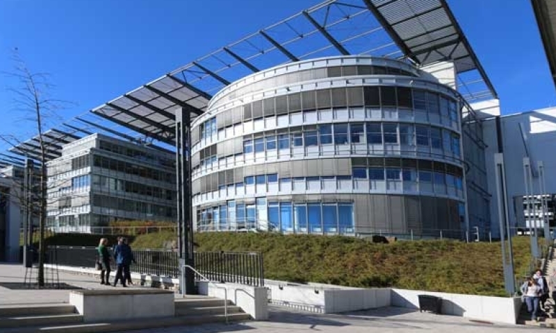Gebäude 3 (IZ) Campus