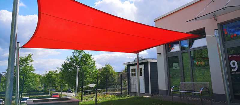 Roter Sonnensegel, Mini-Campus