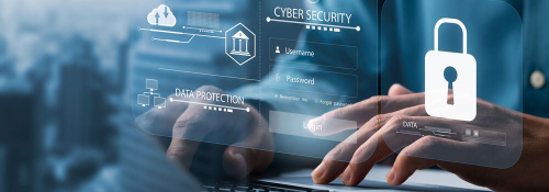 Person am Laptop mit Projektion von digitale Daten, Cybersicherheit, Cloud, weiteren Symbolen und einem weißen Schloss