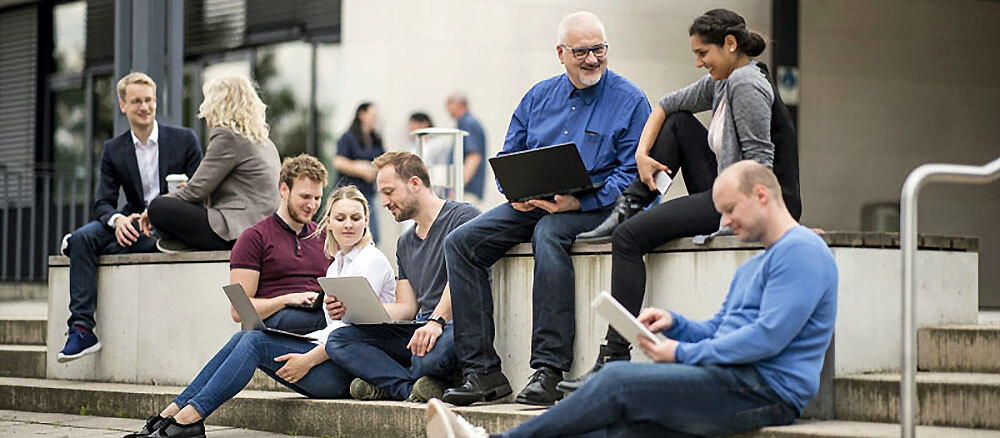 Personen am Campus der FernUniversität