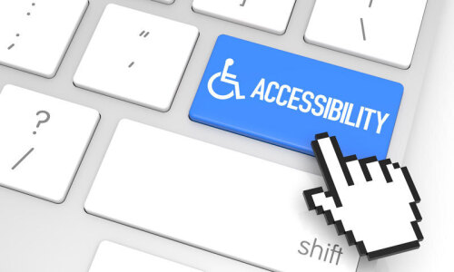 Detail einer Tastatur mit Accesibility-Beschriftung auf der Returntaste