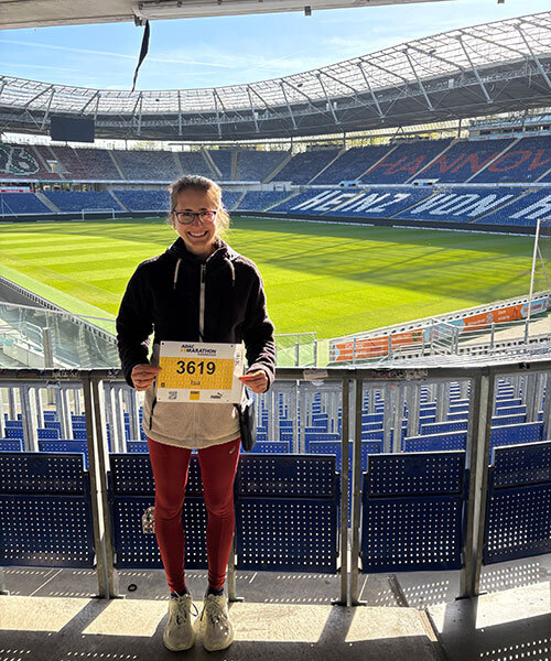 Isa Zölitz, erste Absolventin Sports Business Management