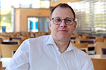 Dr. Mathias Pietras Dr. Mathias Pietras