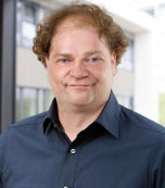 Prof. Dr. Lars Holtkamp