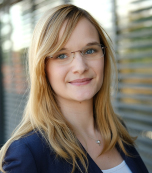 Dr. Anna-Rebecca Müller Dr. Anna-Rebecca Müller