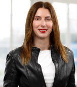 Constanze Schick, Geschäftsführerin der hochschuleigenen Weiterbildungseinrichtung FeUW Constanze Schick, Geschäftsführerin der hochschuleigenen Weiterbildungseinrichtung FeUW