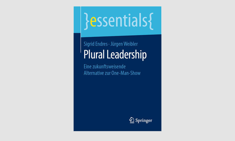 Buchcover: „Plural Leadership“