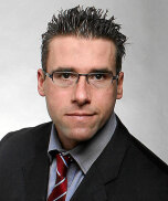 Andreas Haaker, CIIA, CEFA Andreas Haaker, CIIA, CEFA