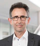 Univ.-Prof. Dr. Rainer Olbrich <br>(Lehrstuhl für BWL, insb. Marketing)