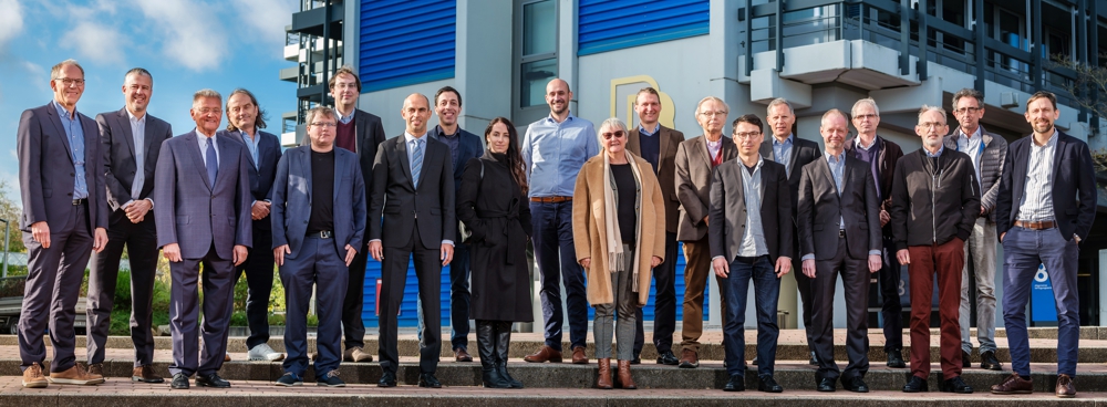 Lehrstuhlinhaber der Fakultät für Wirtschaftswissenschaft (Gruppenfoto)