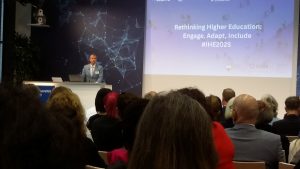 FernUni Rector Prof Stefan Stürmer gave a word of welcome