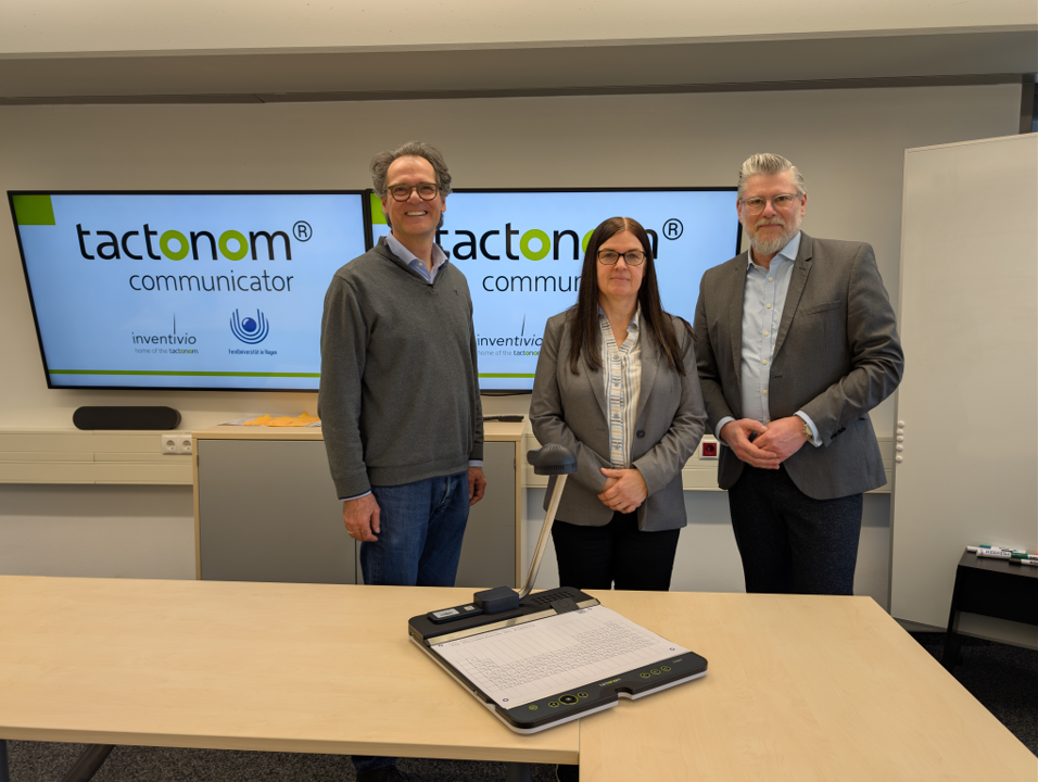 Klaus-Peter Hars (Inventivio GmbH), Dr. Anke Marks (ZLI) und Axel Nattland (ZLI) beim Kick-off des Projektes Tactonom Communicator